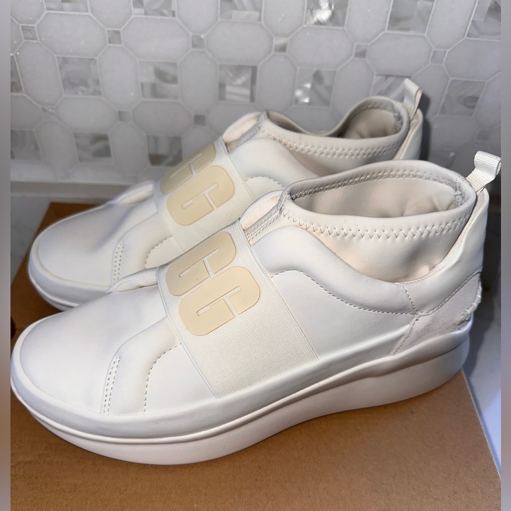 Ugg Neutra Sneakers White, size 8.5 - Picture 3 of 8